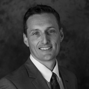 international-spine-centre-peter-murphy international-spine-centre-peter-murphy
