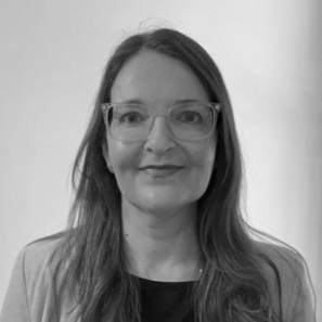 international-spine-centre-michelle-hurn Ms Michelle Hurn